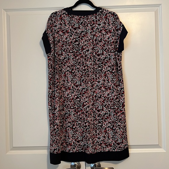 Ladies Smock Dress - Picture 3 of 3